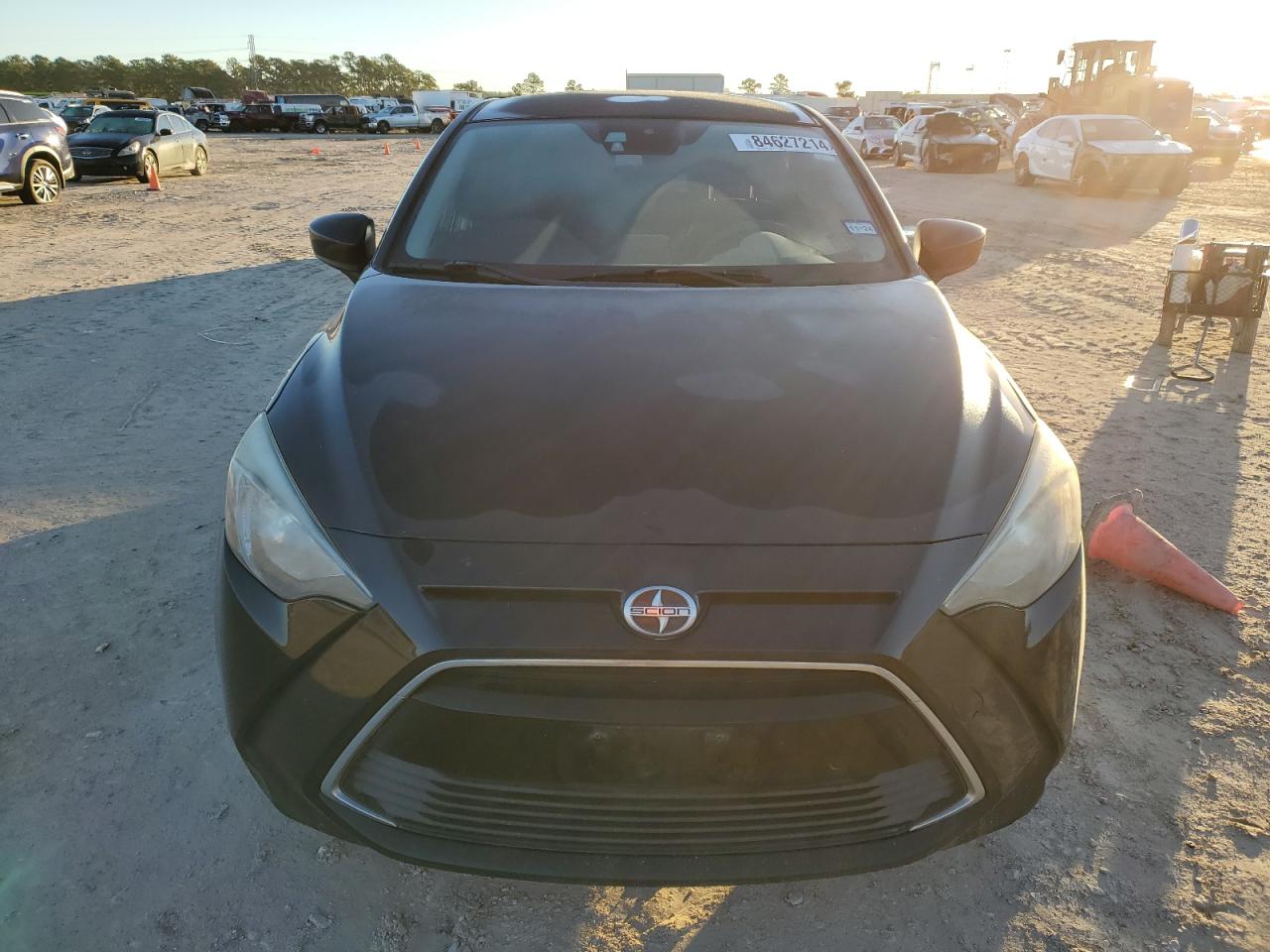 VIN 3MYDLBZV6GY105565 2016 TOYOTA SCION no.5