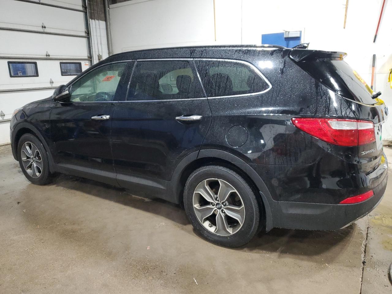 2014 Hyundai Santa Fe - Image 2