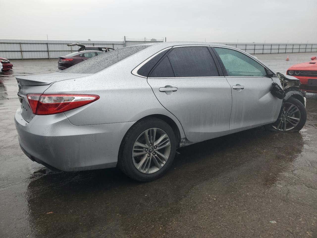 VIN 4T1BF1FK1HU422039 2017 TOYOTA CAMRY no.3