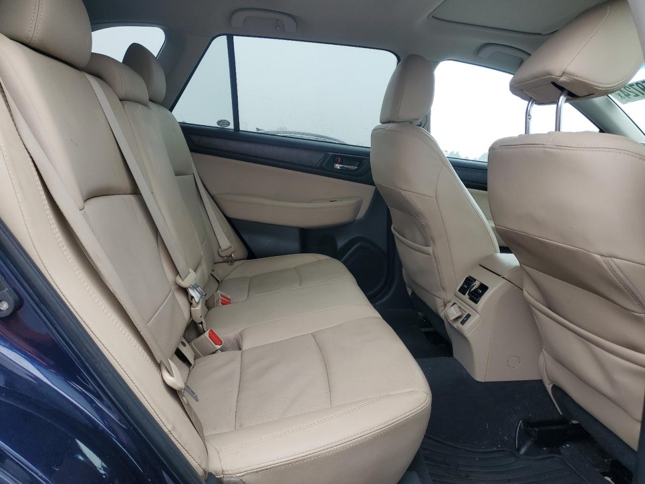 2018 Subaru Outback - Image 11