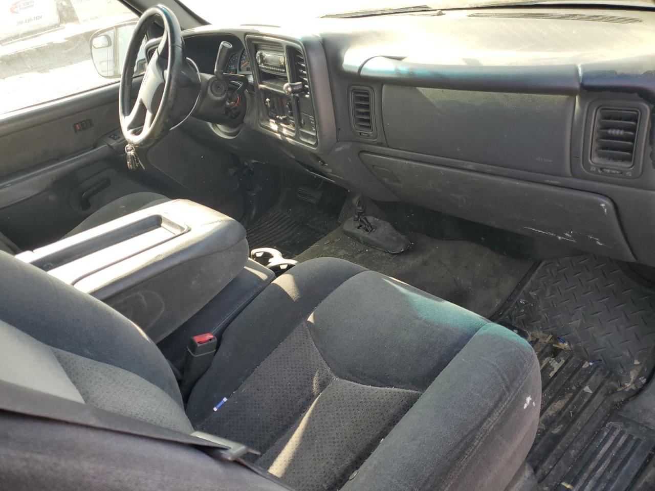 2003 Chevrolet Silverado - Image 8