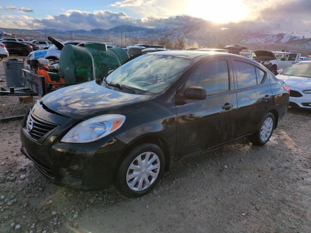  NISSAN VERSA 2014 Чорний