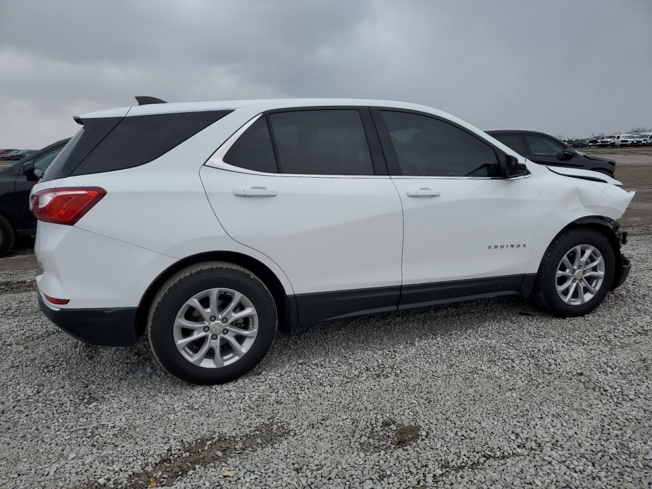 2020 Chevrolet Equinox - Image 3