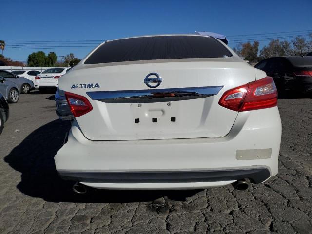  NISSAN ALTIMA 2016 Белы