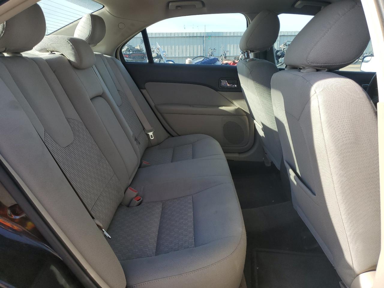2011 Ford Fusion - Image 10