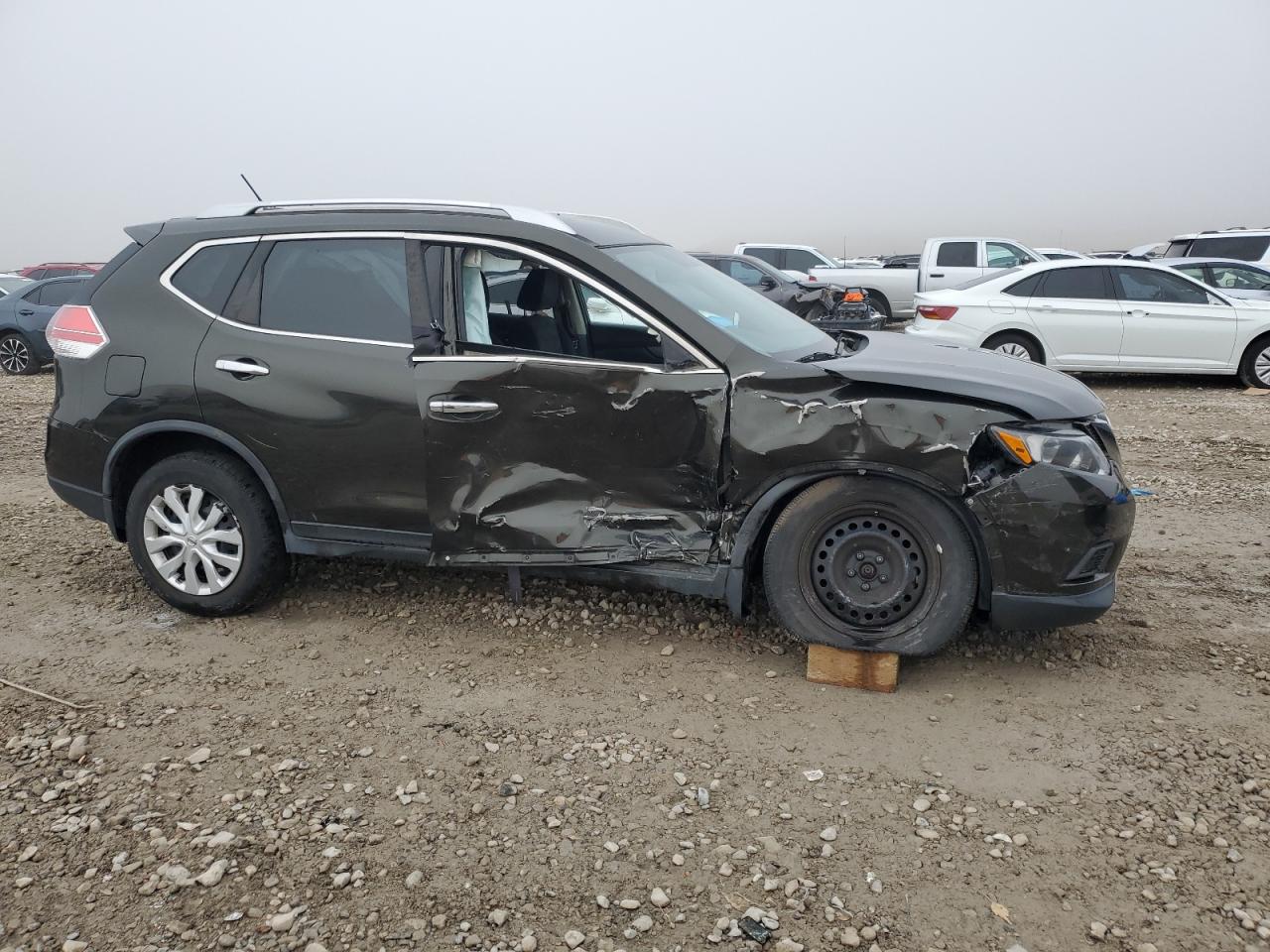 VIN JN8AT2MV2GW147946 2016 NISSAN ROGUE no.4