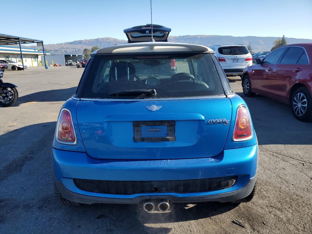 2007 Mini Cooper S VIN: WMWMF73537TT81042 Lot: 85378334