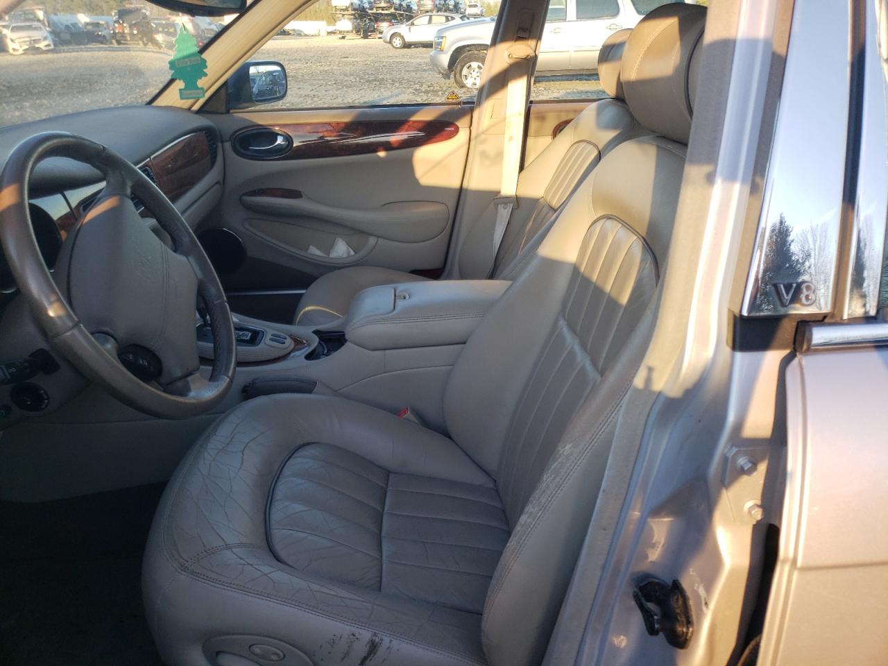 2002 Jaguar XJ - Image 7