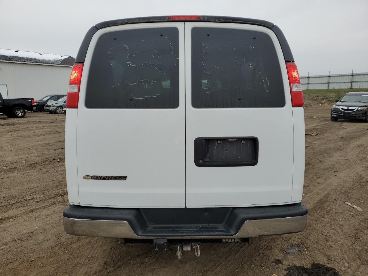 2019 Chevrolet Express - Image 6