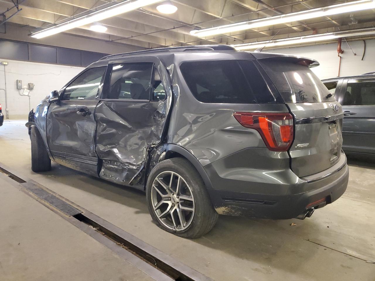 2018 Ford Explorer - Image 2