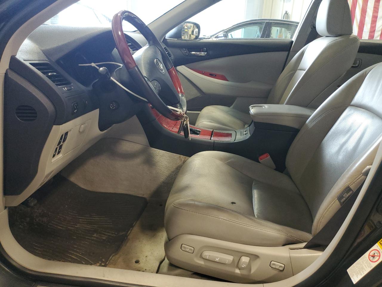 2008 Lexus ES - Image 7