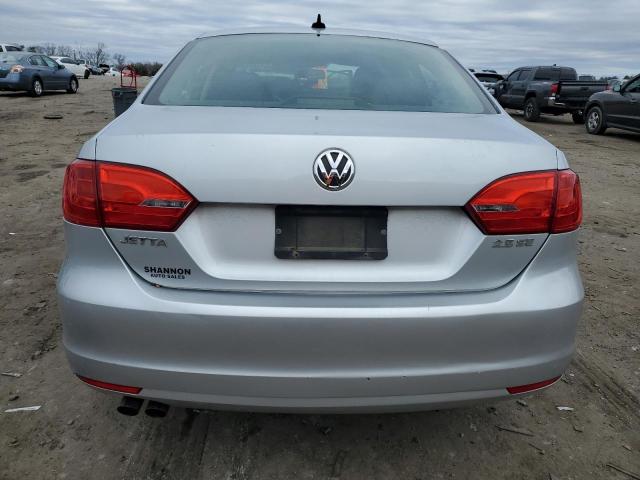 Sedans VOLKSWAGEN JETTA 2012 Silver