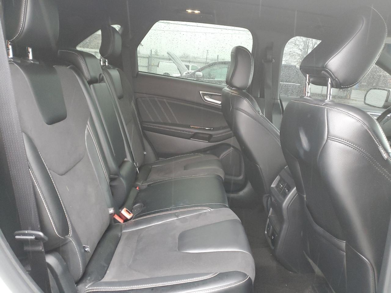 2020 Ford Edge - Image 11