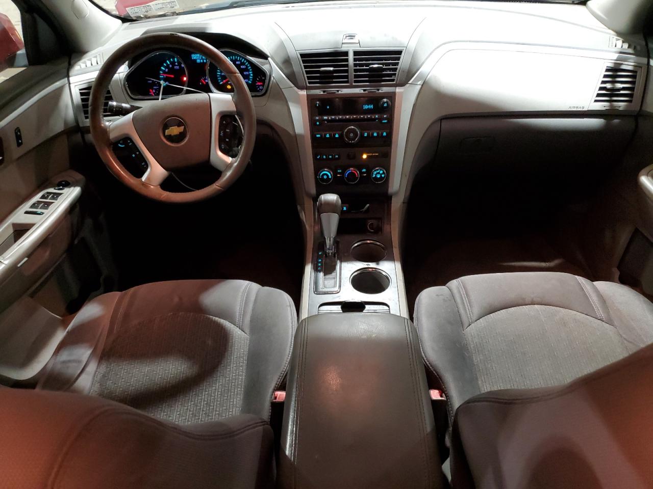 2010 Chevrolet Traverse - Image 8