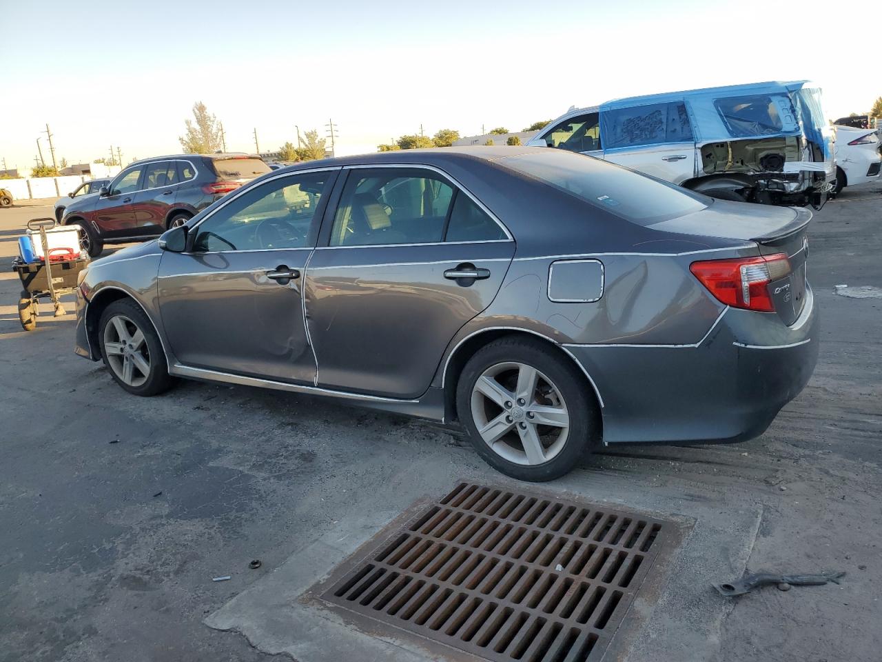 VIN 4T1BF1FK9DU697099 2013 TOYOTA CAMRY no.2