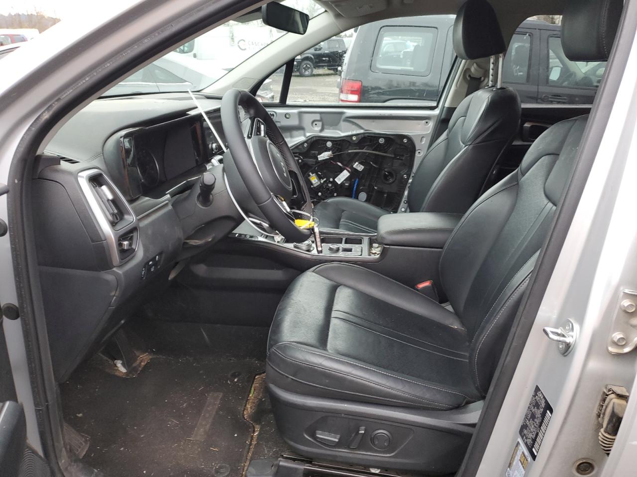 2023 Kia Sorento - Image 7