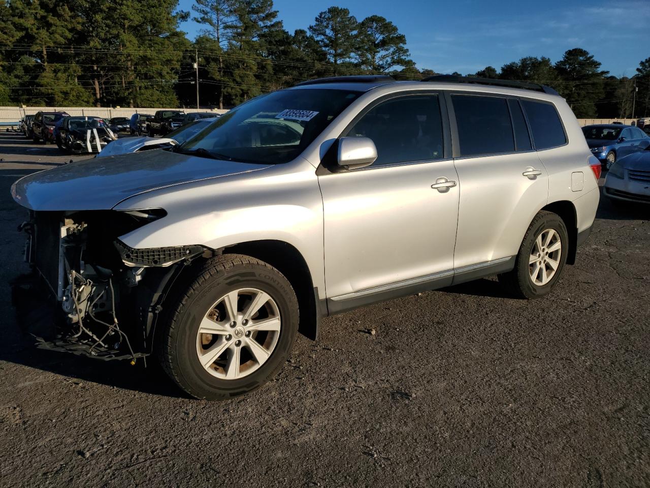 2012 Toyota Highlander - Image 1
