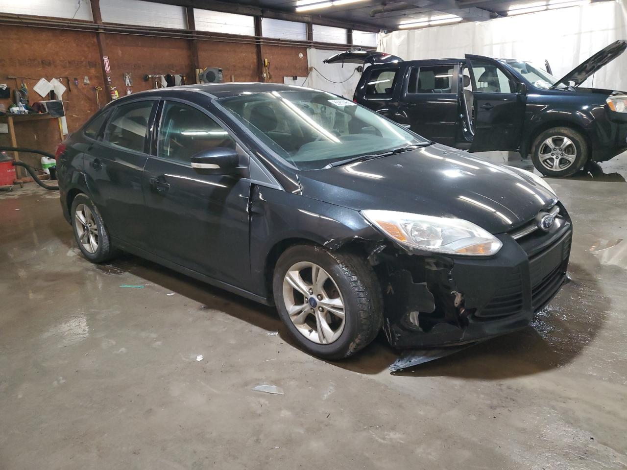 VIN 1FADP3F20EL428458 2014 FORD FOCUS no.4