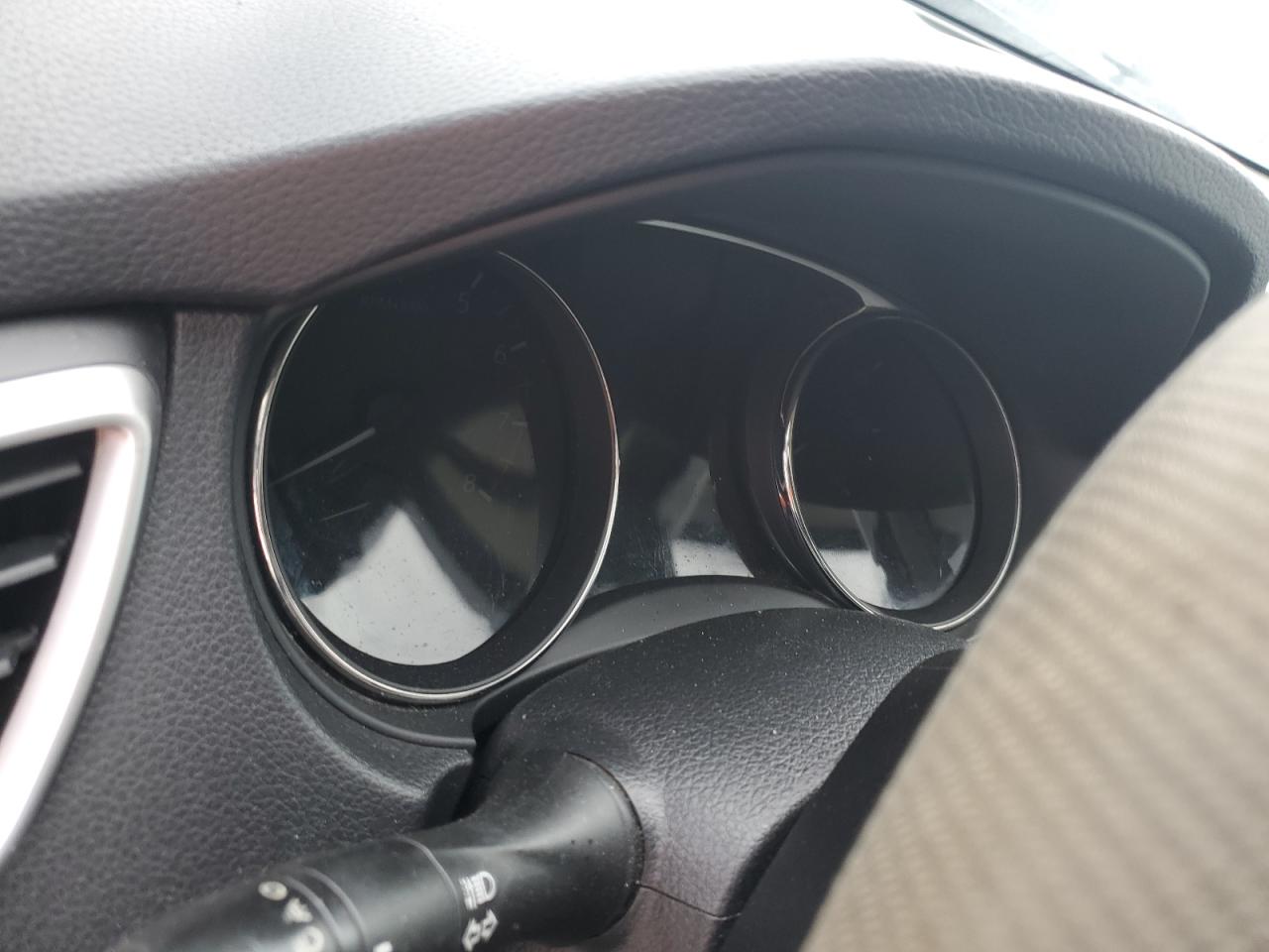 2016 Nissan Rogue - Image 9