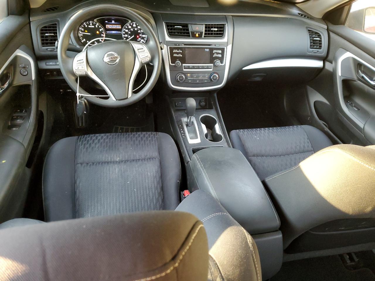 2018 Nissan Altima - Image 8