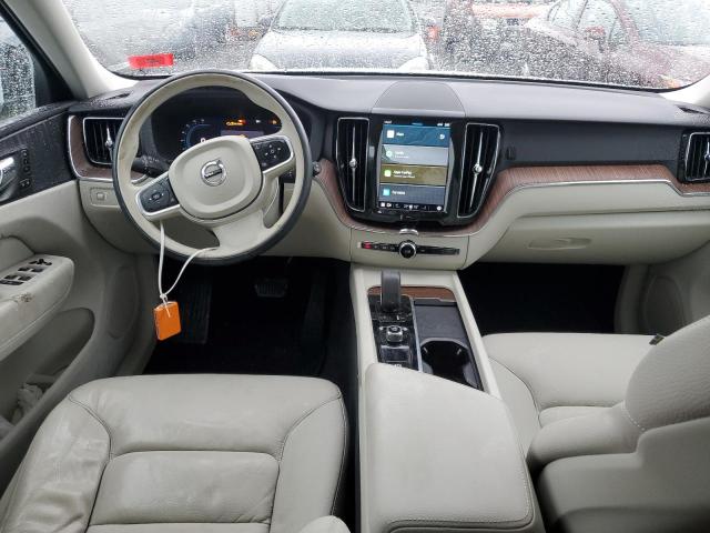  VOLVO XC60 B5 MO 2022 Biały