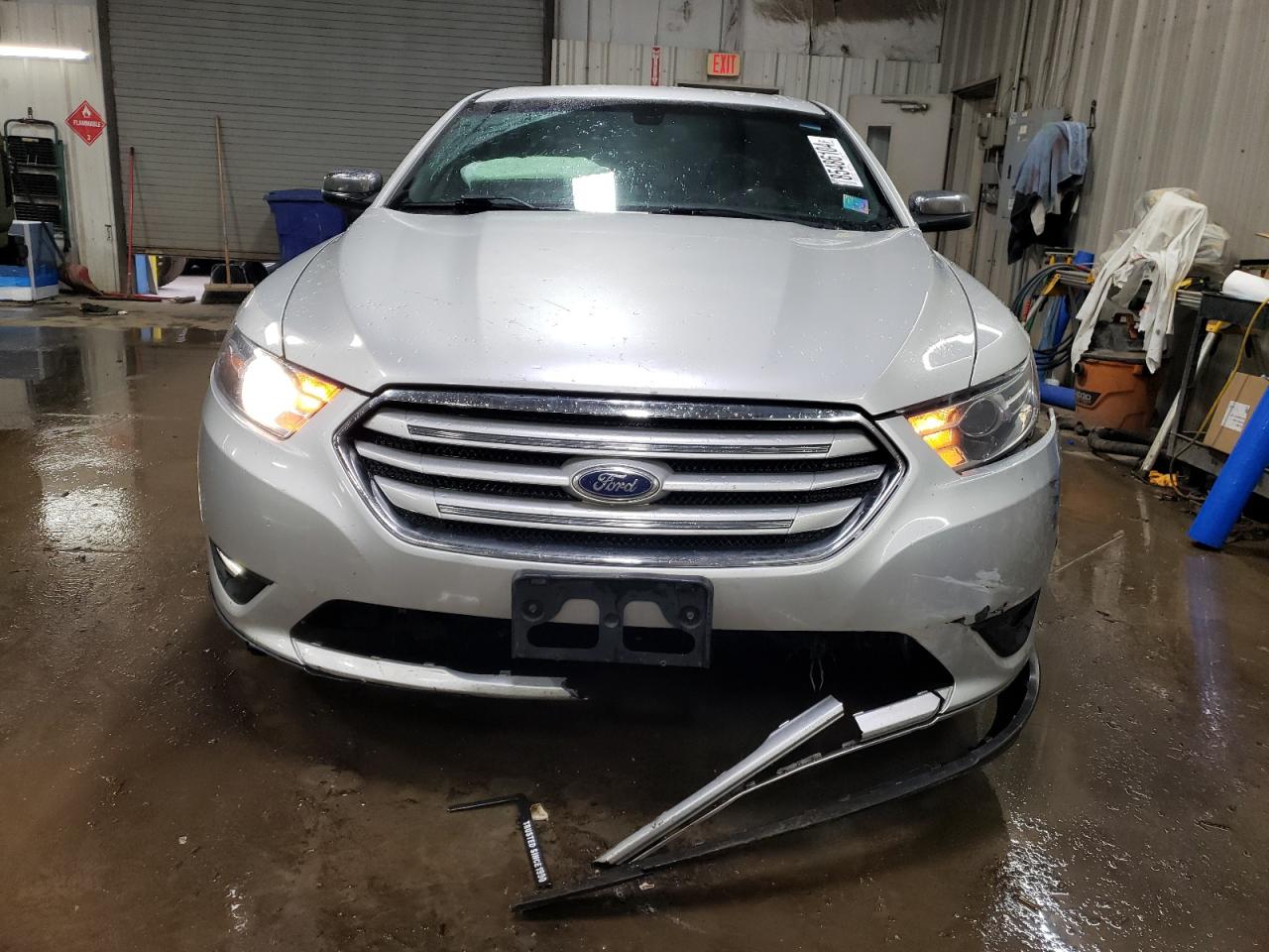 2015 Ford Taurus - Image 5