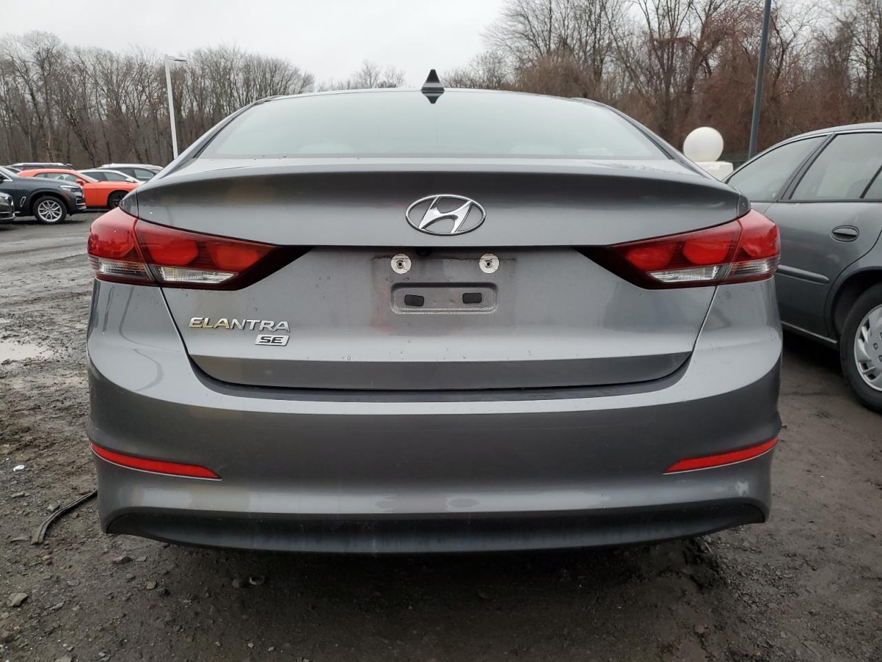 2018 Hyundai Elantra - Image 6