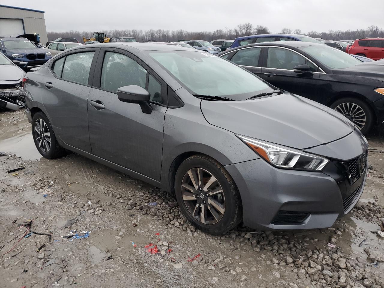 2021 Nissan Versa - Image 4
