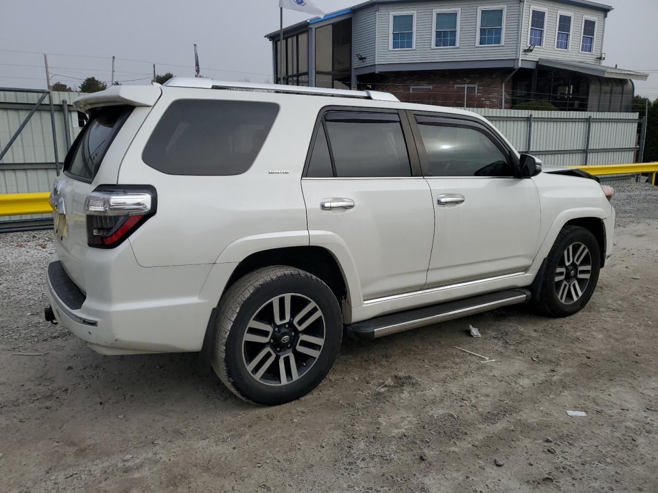 VIN JTEBU5JR9F5271346 2015 TOYOTA 4RUNNER no.3