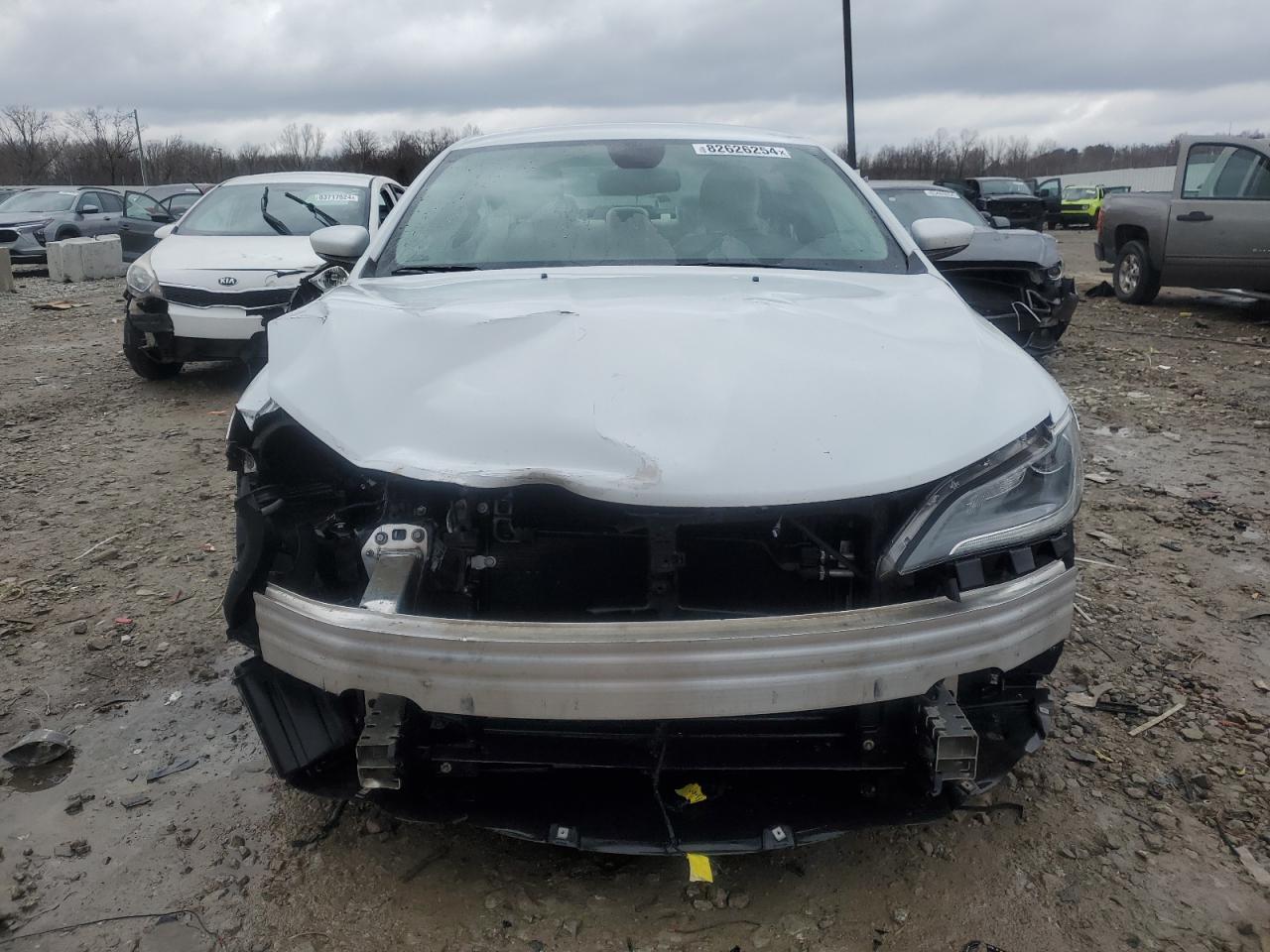 2015 Chrysler 200 - Image 5