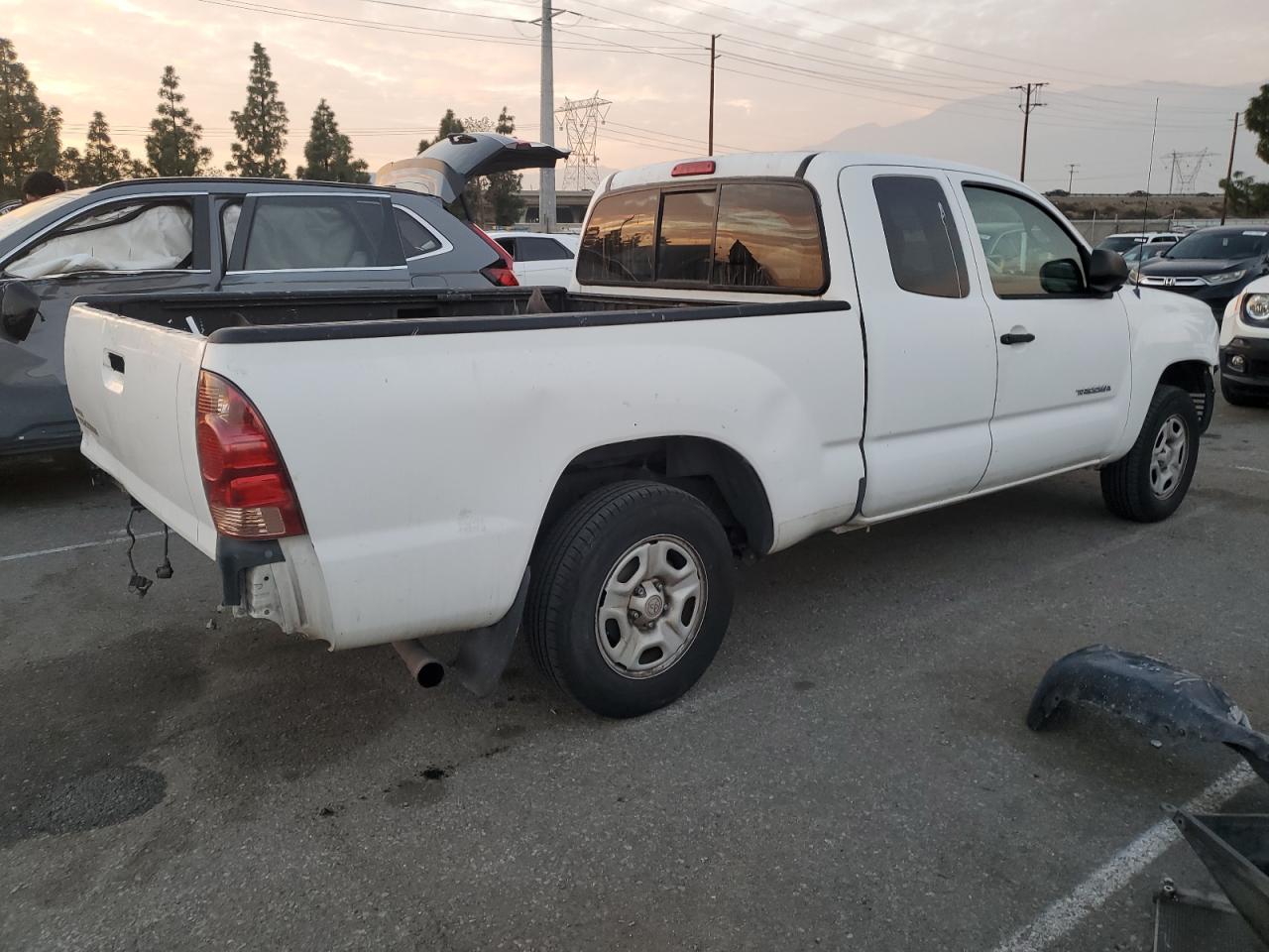 2008 Toyota Tacoma - Image 3