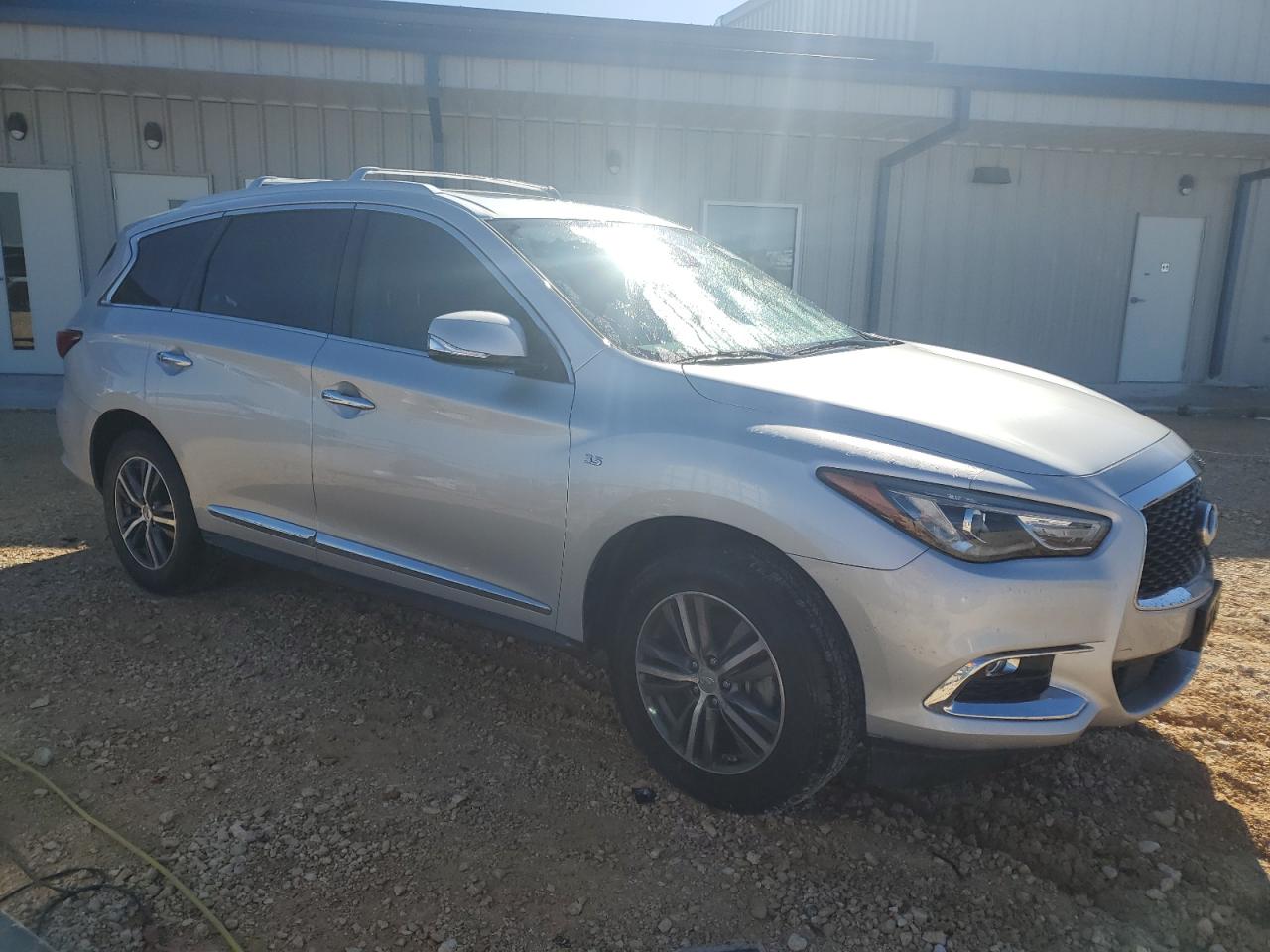 VIN 5N1DL0MN1KC502575 2019 INFINITI QX60 no.4