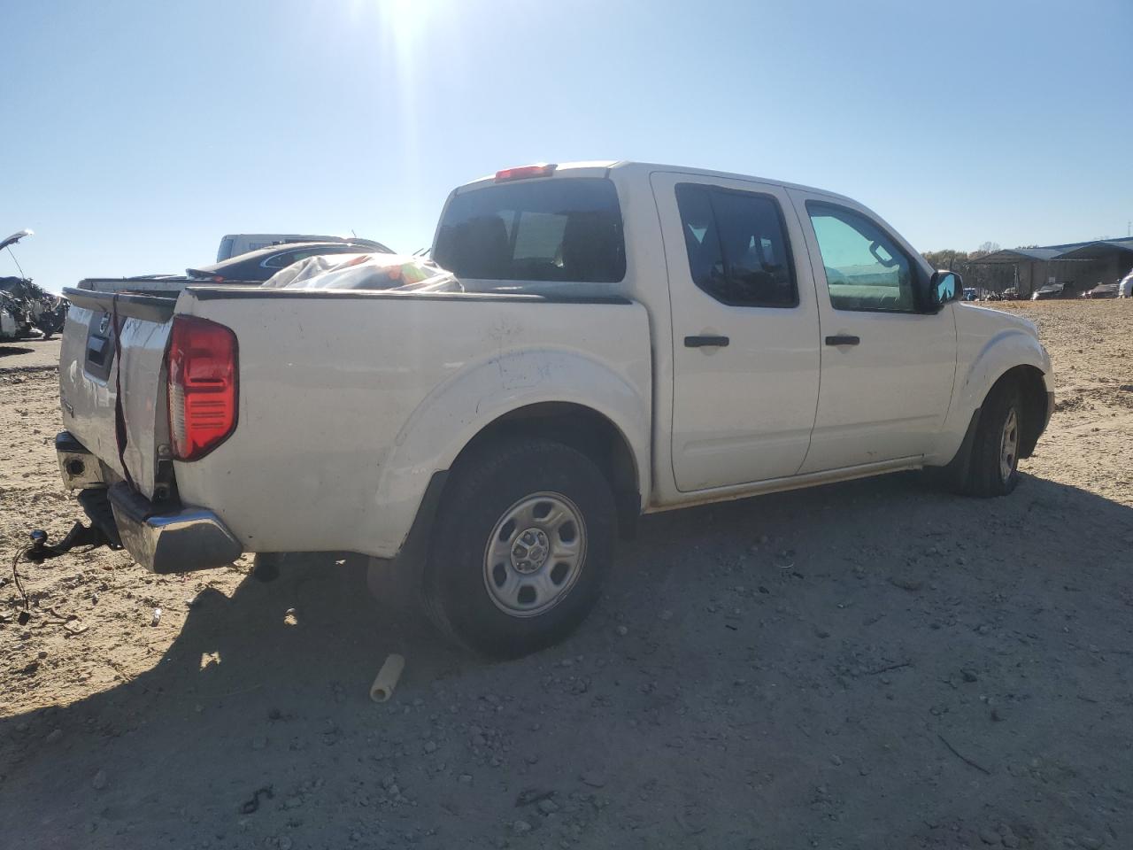 2014 Nissan Navara (Frontier) - Image 3