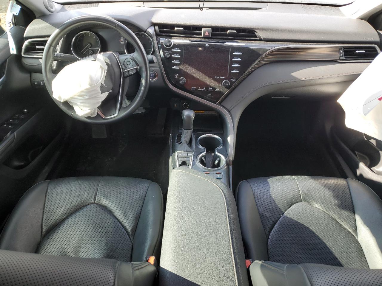 2020 Toyota Camry - Image 8