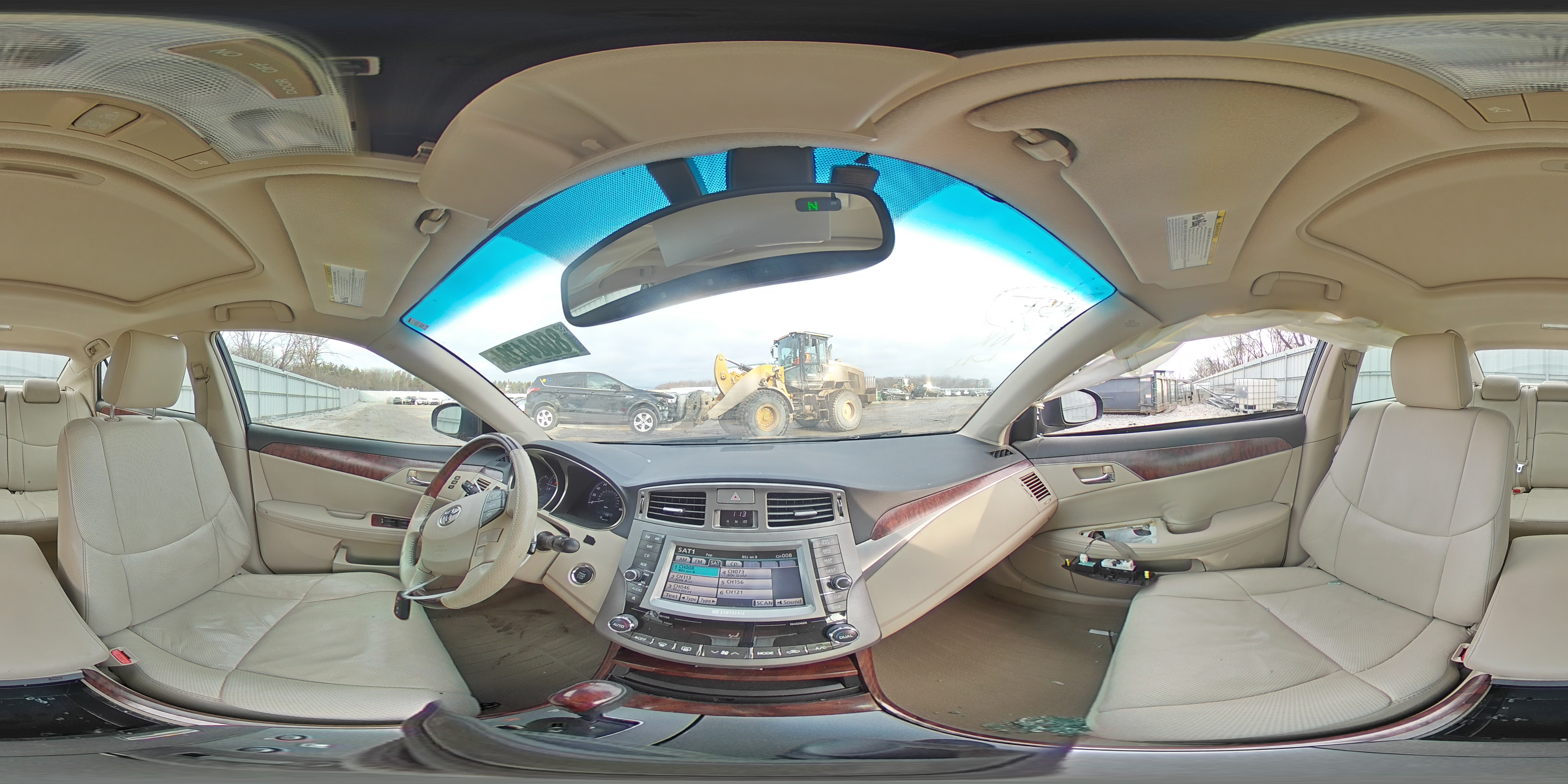 2011 Toyota Avalon - Image 24