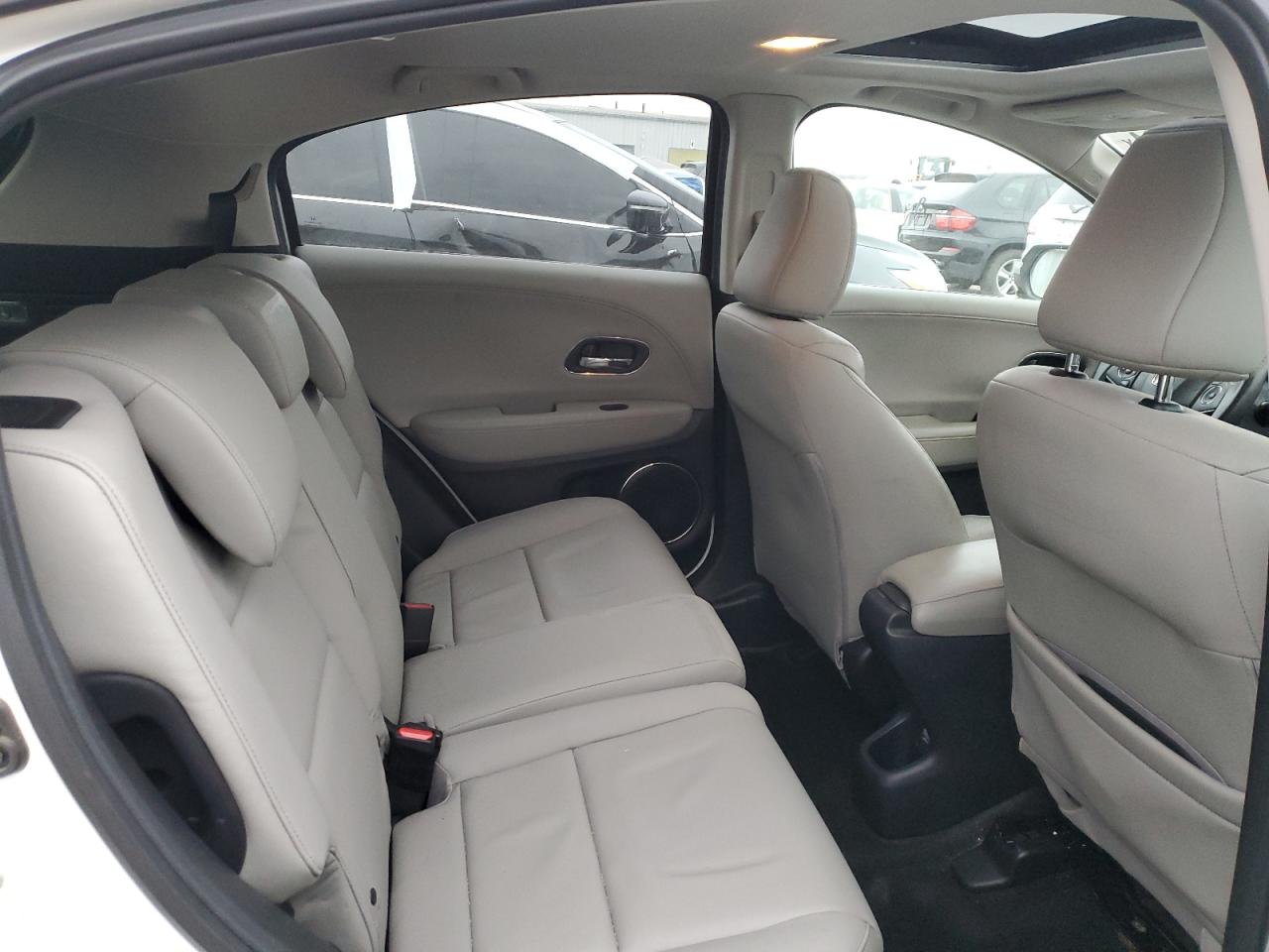 2016 Honda HR-V - Image 11