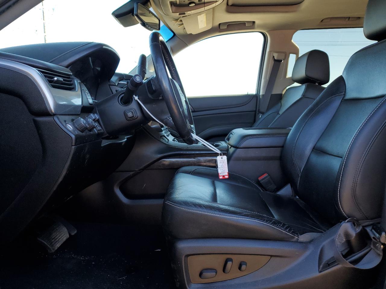 2019 Chevrolet Suburban - Image 7
