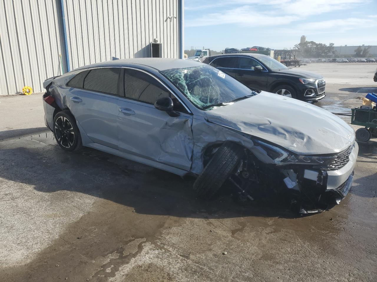 2023 Kia K5 - Image 4
