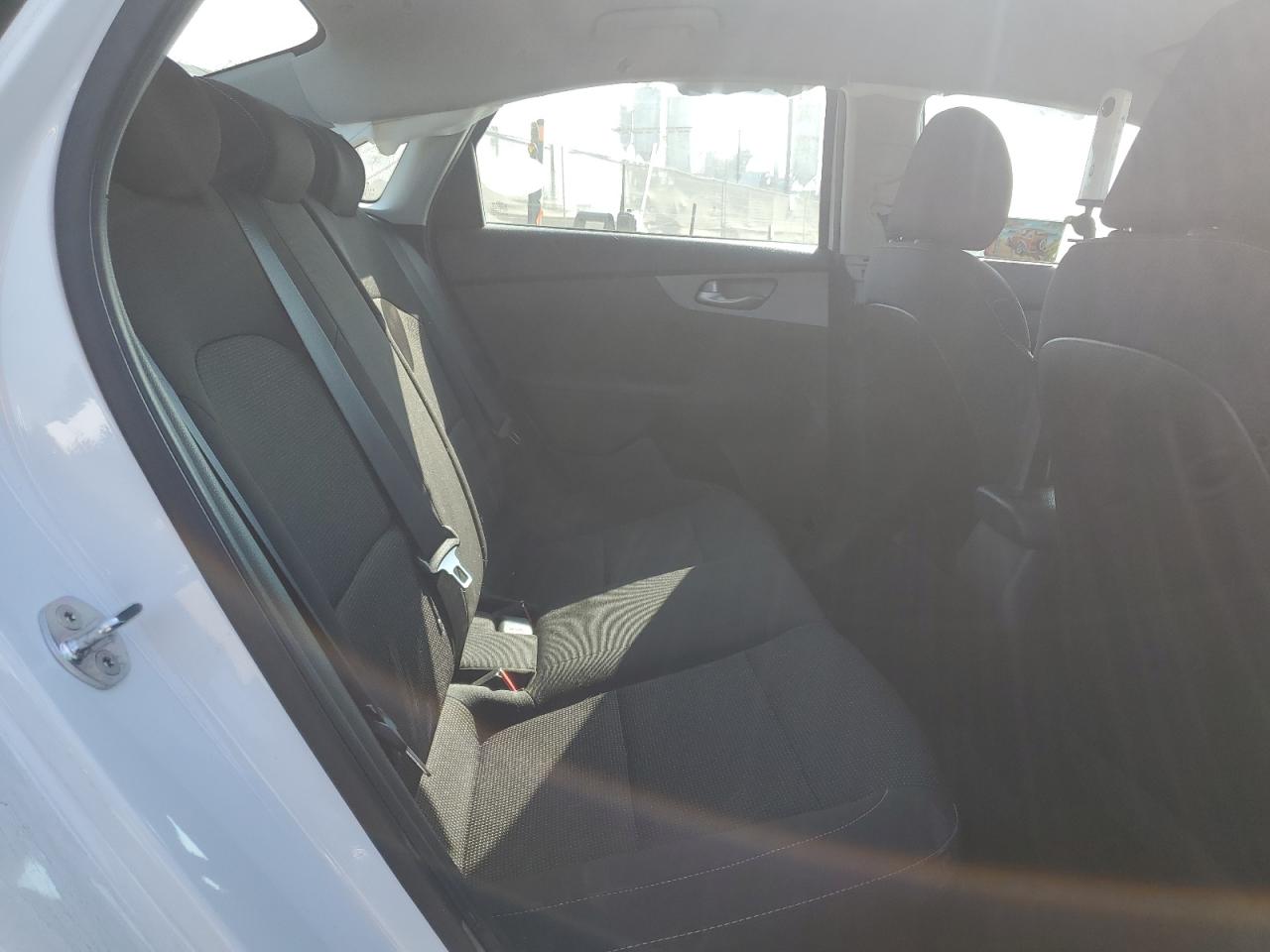 2019 Kia Forte - Image 10