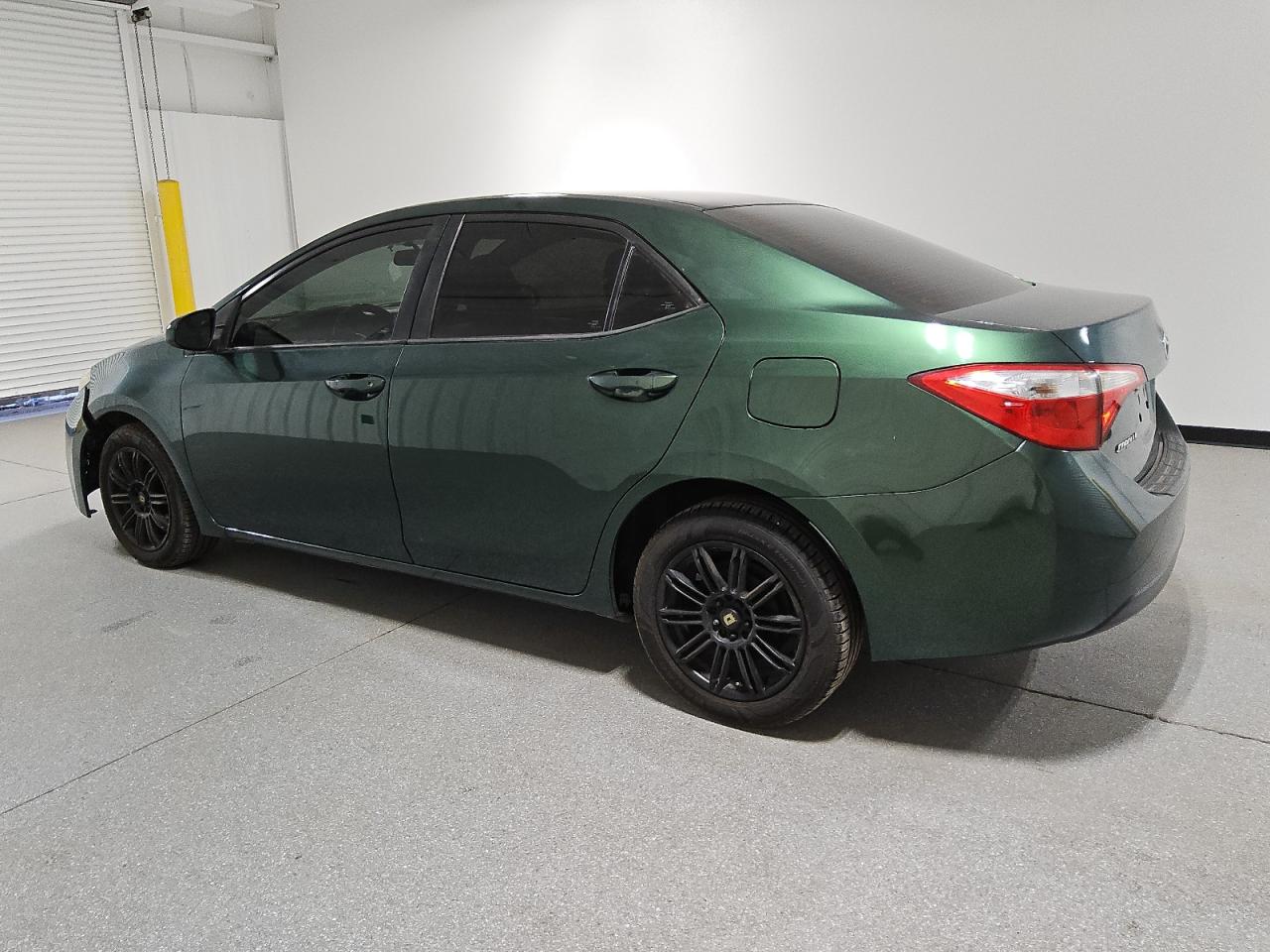 2015 Toyota Corolla - Image 2