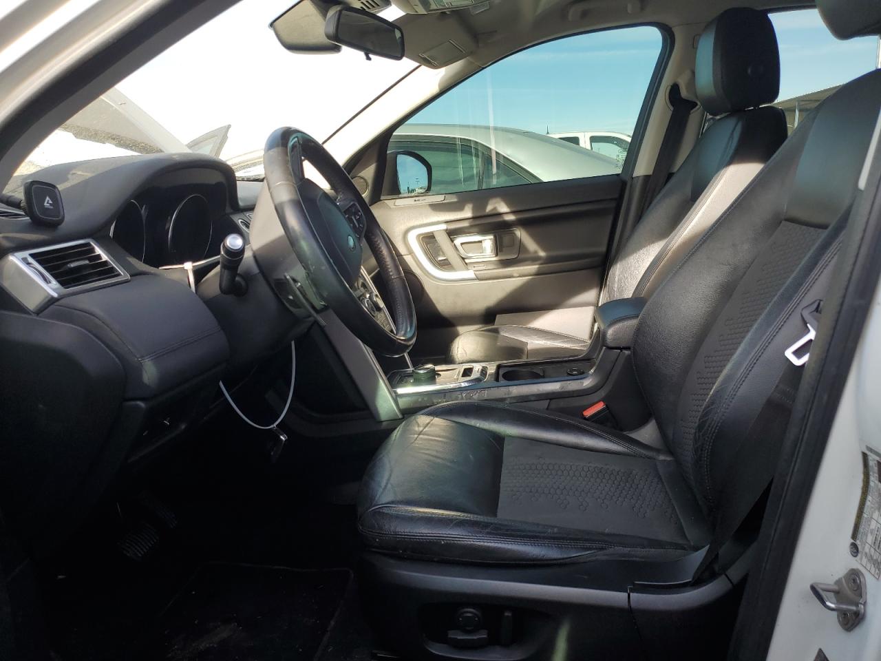2018 Land Rover Discovery - Image 7