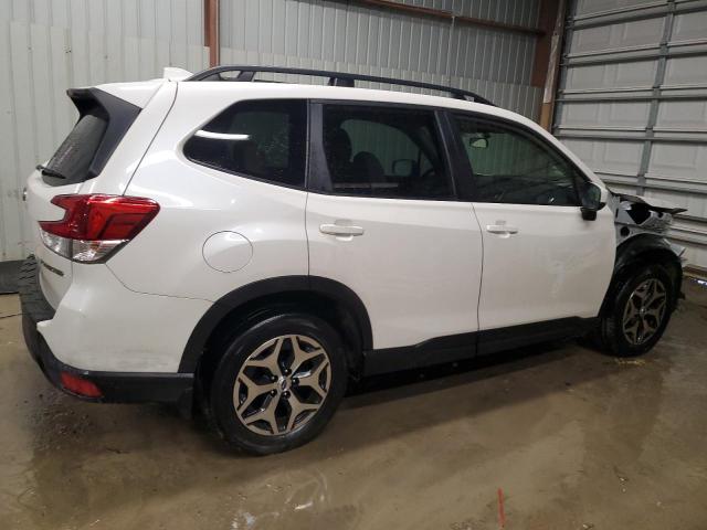  SUBARU FORESTER 2022 White