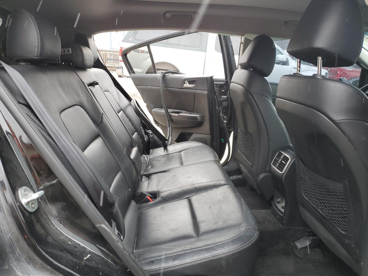 2017 Kia Sportage - Image 11