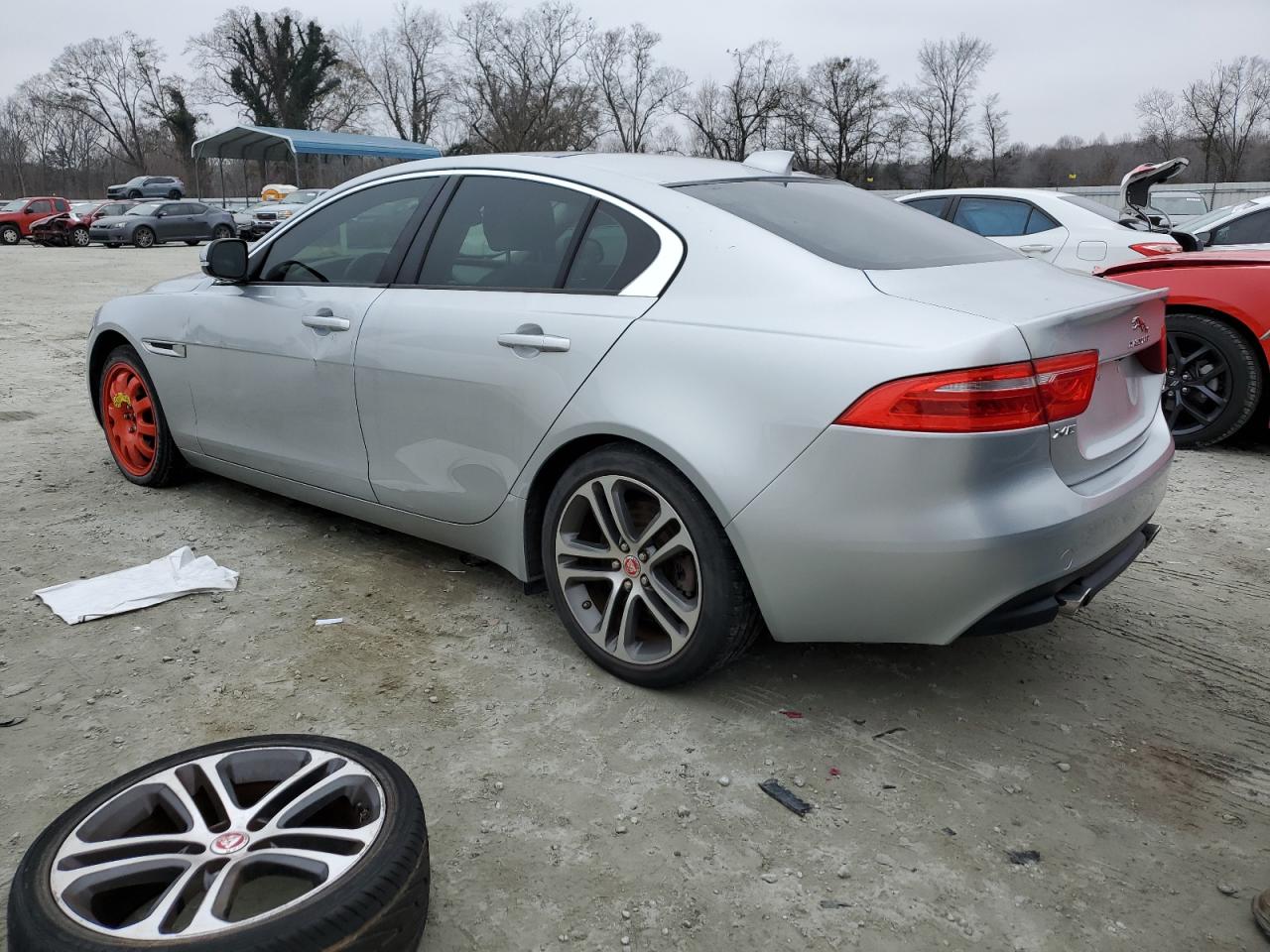 VIN SAJAJ4BVXHA966719 2017 JAGUAR XE no.2