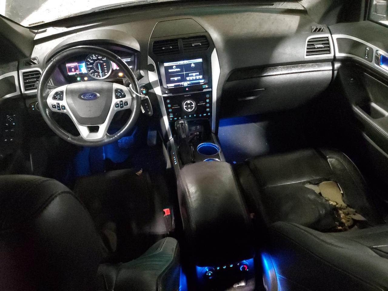 2013 Ford Explorer - Image 8