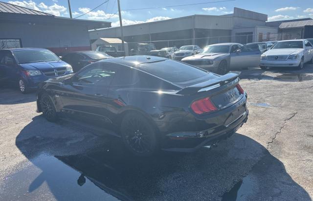  FORD MUSTANG 2019 Czarny