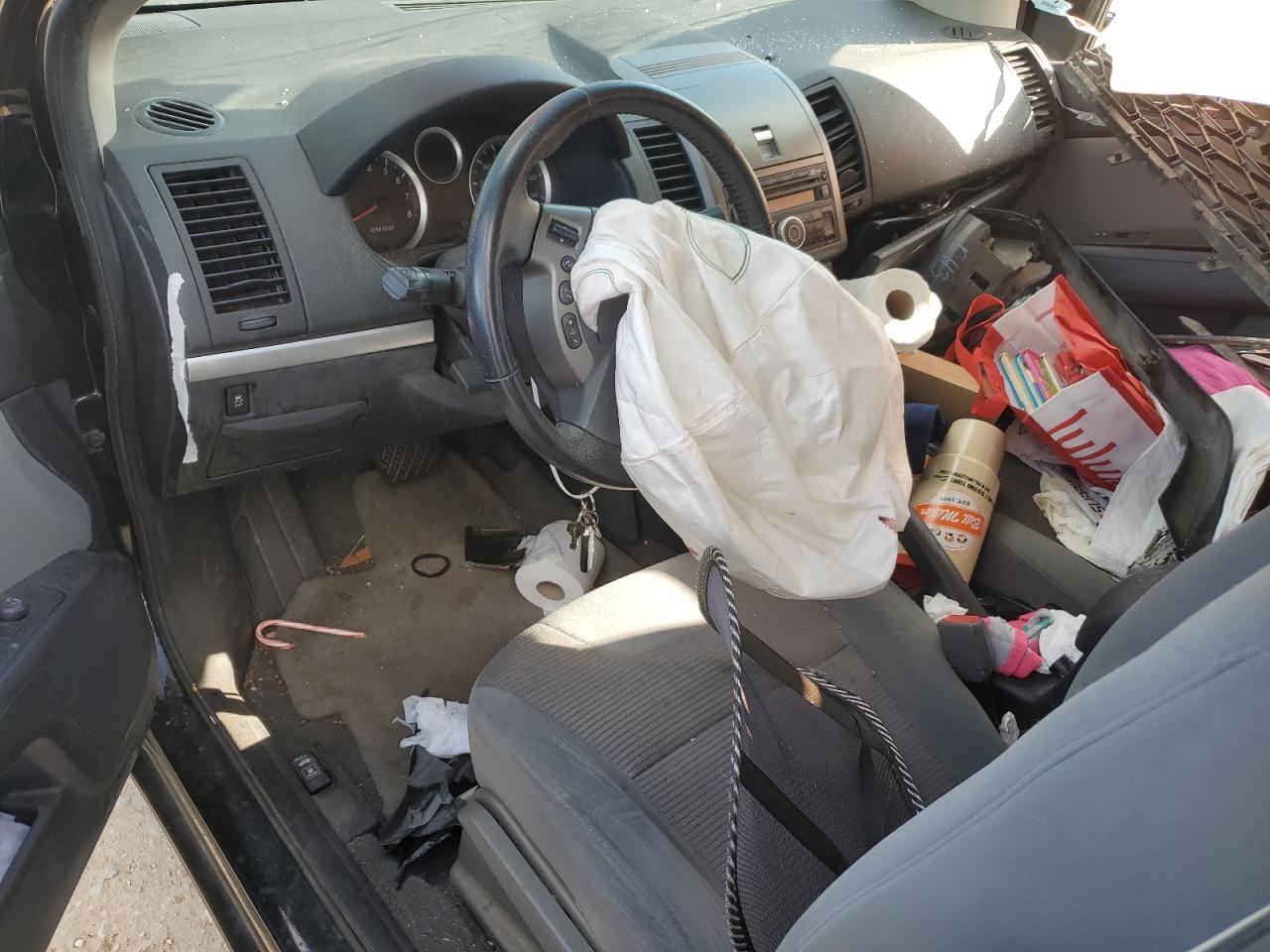 2012 Nissan Sentra - Image 8