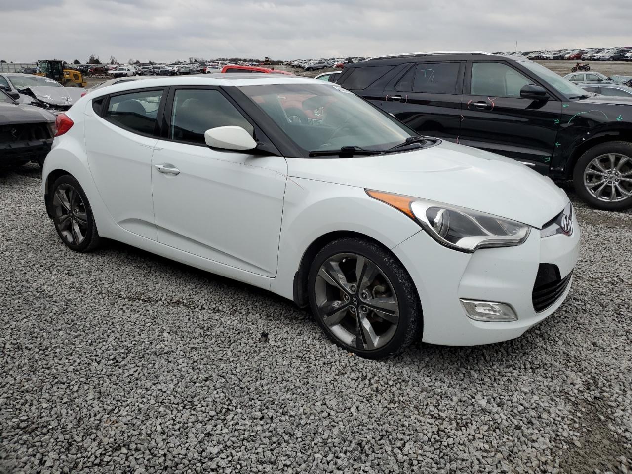 2016 Hyundai Veloster VIN: KMHTC6AD0GU251706 Lot: 84030844