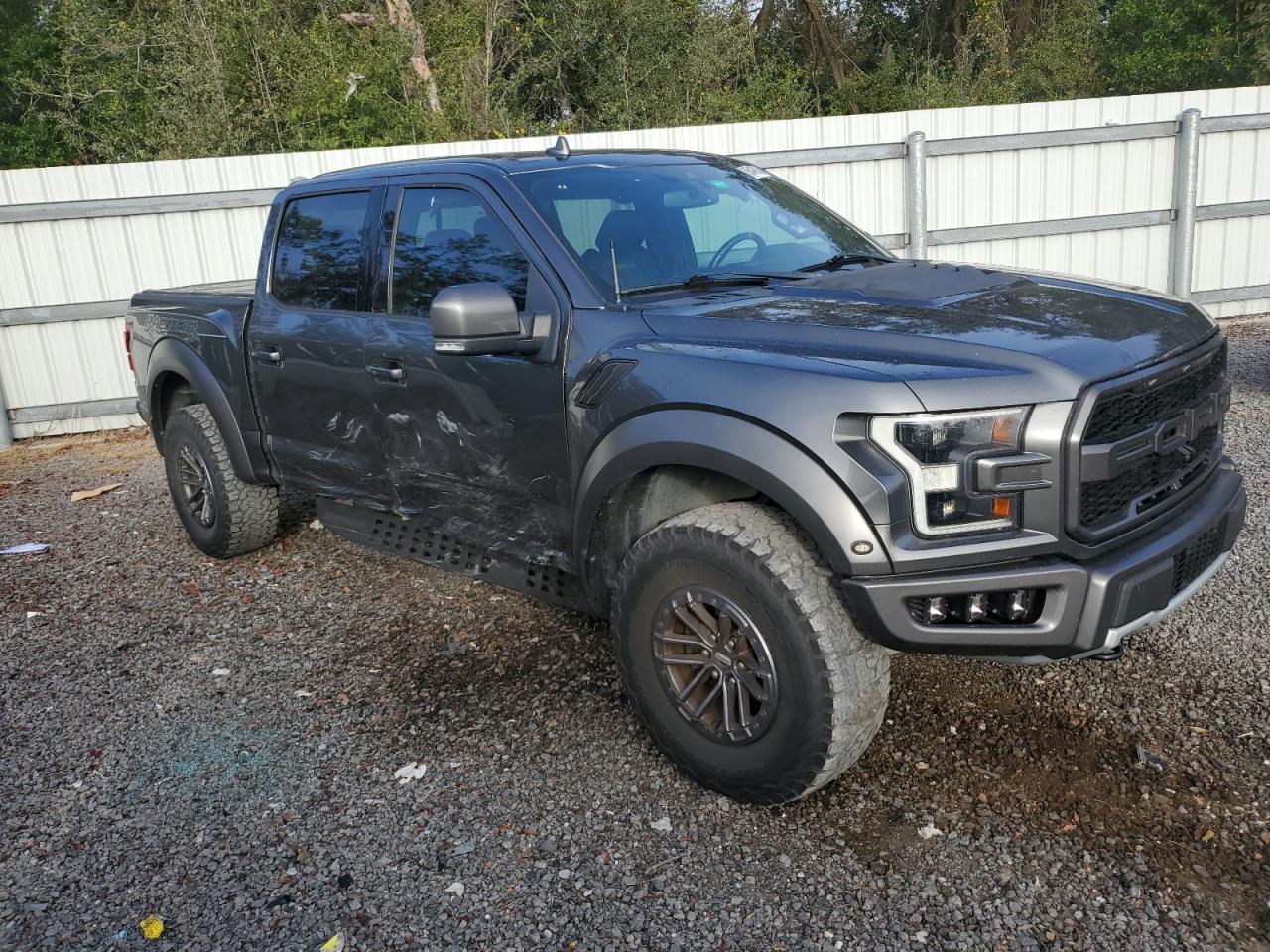 Фото: 1FTFW1RG4KFC84960 - 4