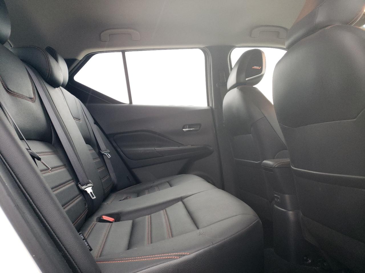 2020 Nissan Kicks - Image 12